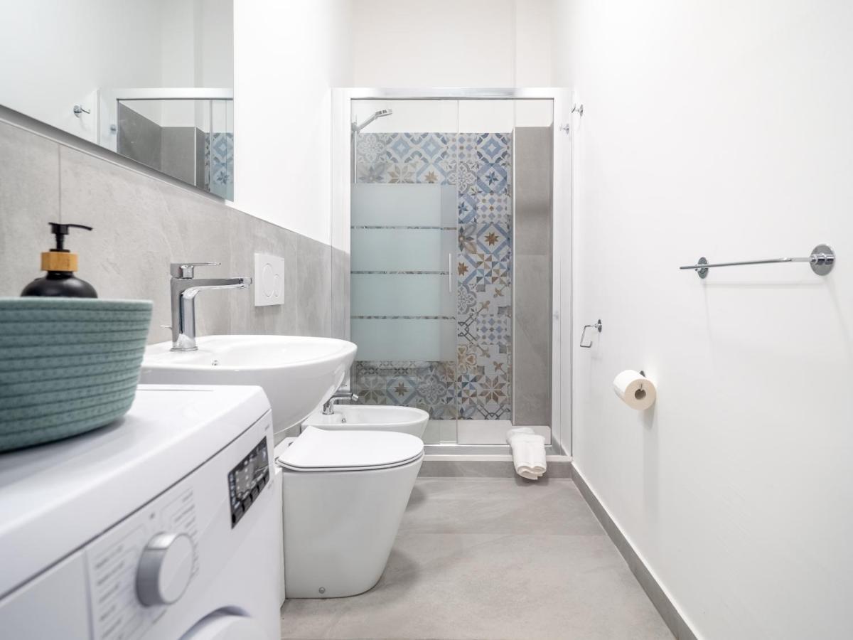 Rio'S Apartment Милано Екстериор снимка